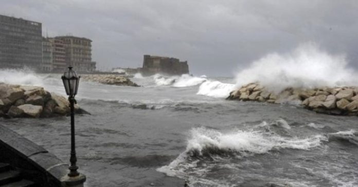 Allerta Meteo In Campania Da Stasera Vento E Mare Agitato