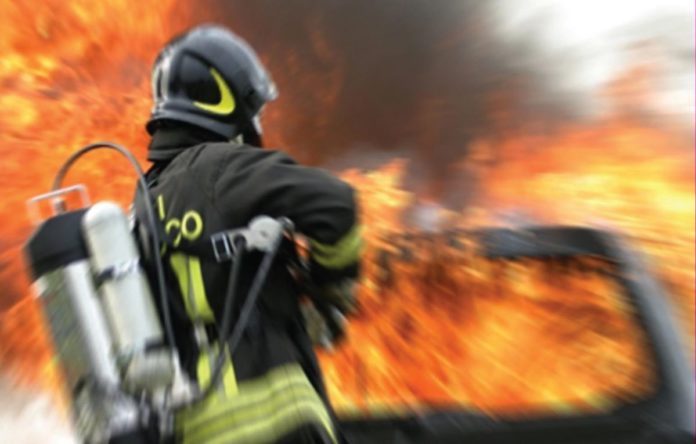 Cronaca di Napoli. Fiamme in un appartamento nel centro storico