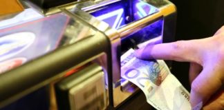 Gioco d'azzardo, in Italia è allarme per 700mila minorenni