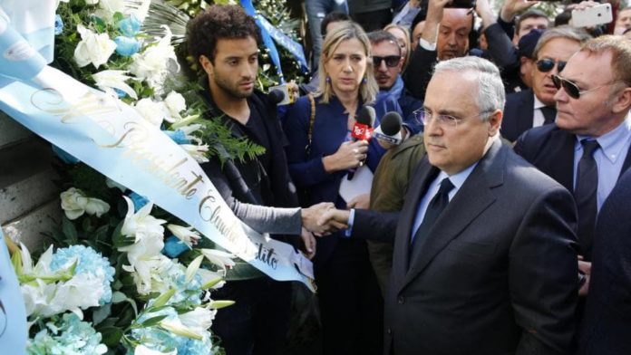 Antisemitismo allo stadio Olimpico, la Lazio visita la Sinagoga