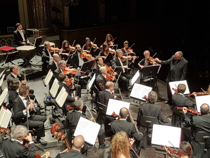 Lonquich trionfa al San Carlo con Mozart