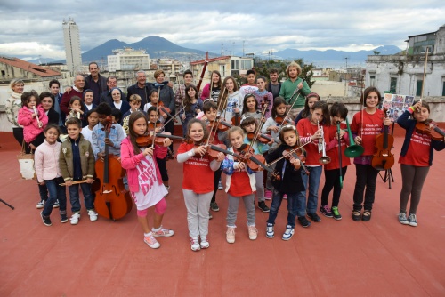 Concerto di Natale” dell’Orchestra Sinfonica dei Quartieri Spagnoli a Palazzo Zapata