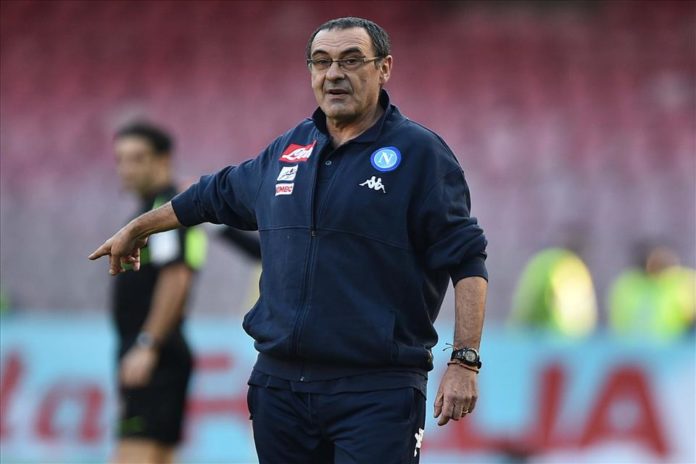 il calcio napoli scende in campo a benevento