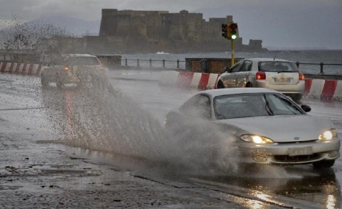 Allerta meteo a Napoli: le chiusure per venerdì 13 dicembre