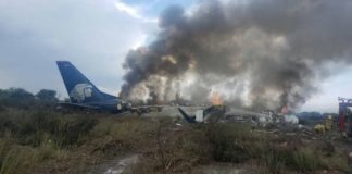 Miracolo in Messico: aereo si schianta al suolo, ma non ci sono vittime