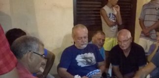 Calcio Napoli, ADL gioca a tressette e gli ultras annunciano contestazione