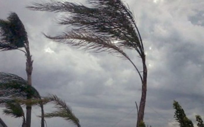 Allerta meteo prorogata in Campania per temporali e vento forte