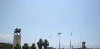 Napoli: Furto sugli scogli del lido "Mappatella", 31enne arrestato