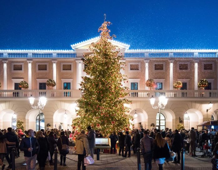 La Reggia Designer Outlet, domani si accende l’albero di Natale