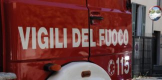 Ischia, maltempo fa franare muraglione: massi sulla strada