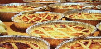 I dolci di Natale a Napoli: dagli struffoli alla pastiera, dai susamielli ai roccocò