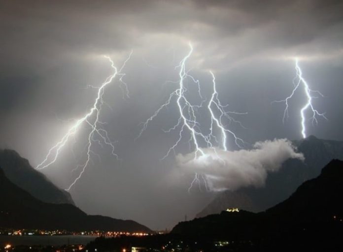 Piogge e temporali, oggi allerta meteo in Campania