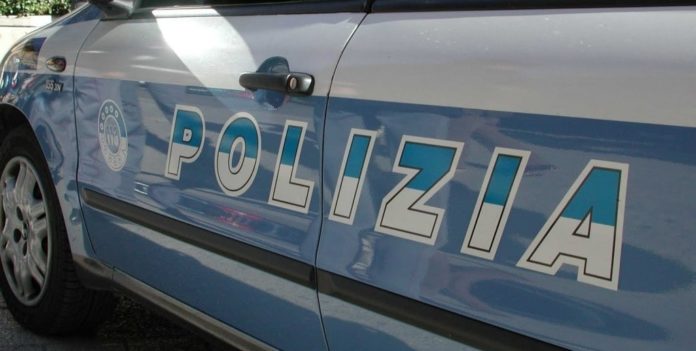 Afragola, 8 bombe negli ultimi 20 giorni: maxiblitz con 100 agenti