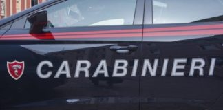 Napoli, Colli Aminei: rapina a madre che accompagnava a scuola i figli