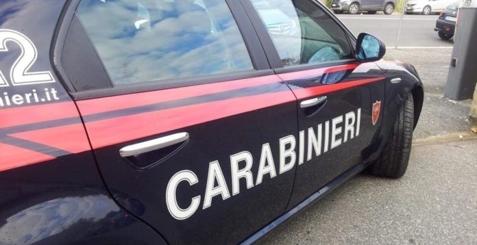 Clan Mazzarella, rapiscono innocente per recuperare debito di droga: 2 arresti