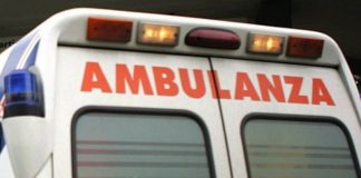 Choc in corso Vittorio Emanuele: un 79enne si lancia dalla veranda e muore