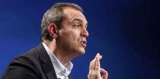 Trasporti, Luigi de Magistris: "Con i soldi di EAV avremmo creato autobus ANM con vasche idromassaggio"