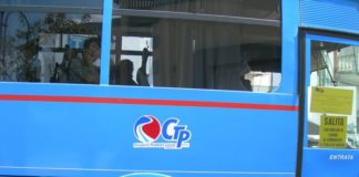 Bus Ctp in fiamme a Napoli, passeggeri salvati dalla Municipale