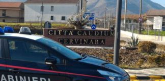Cervinara, picchia e tenta di violentare donna incinta: è caccia all’aggressore