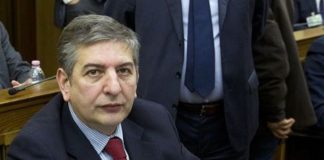 Avrebbe agevolato i Casalesi: chiesta condanna per l’ex ministro Mario Landolfi