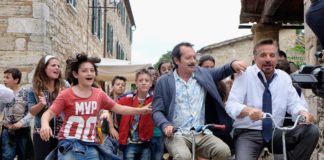 Anteprima dei film di stasera martedì 18 giugno: "La scuola più bella del mondo"