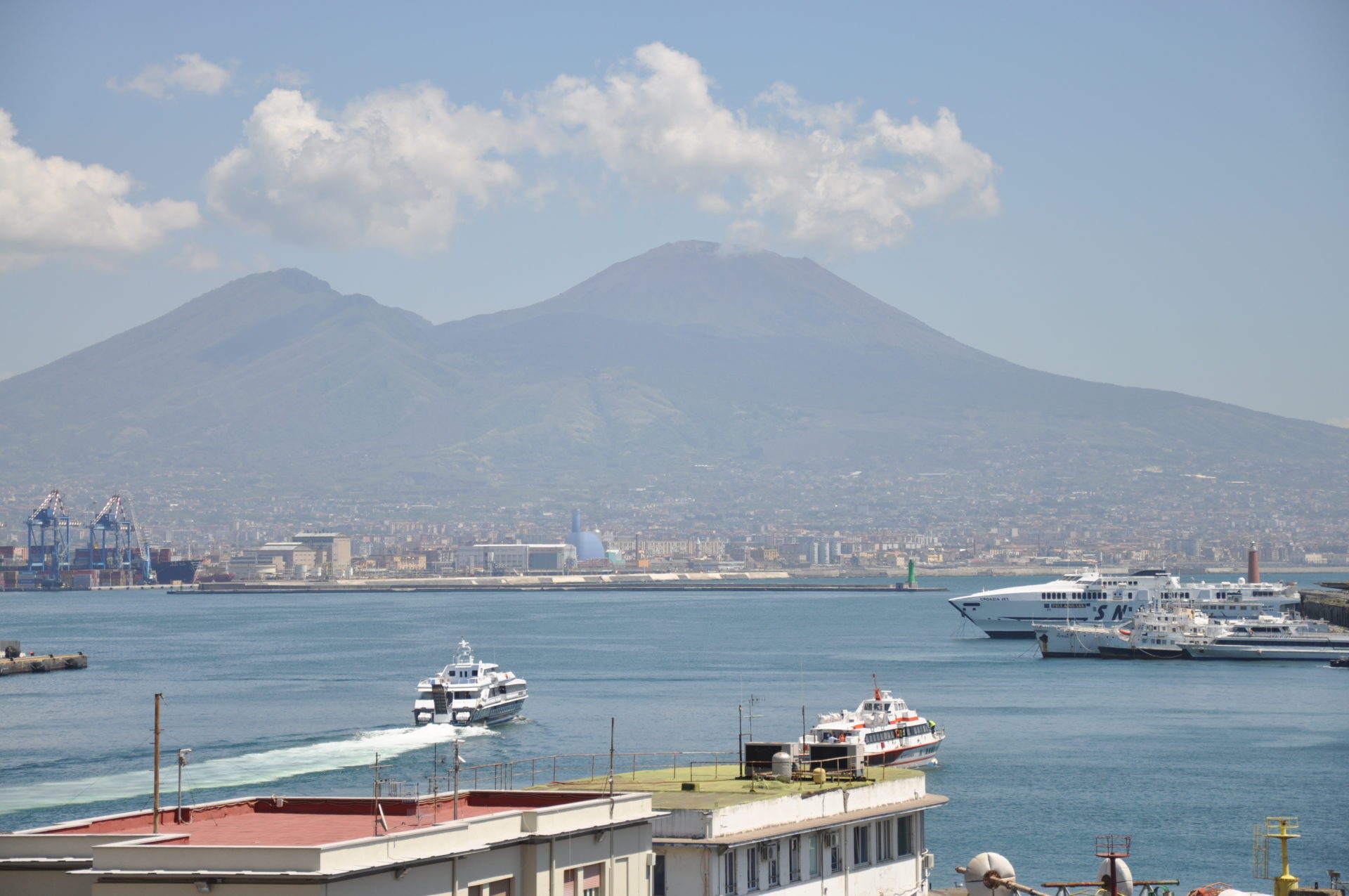 Napoli, ecco i dispositivi di traffico per 