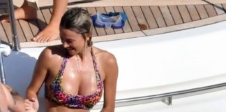 Diletta Leotta: la conduttrice siciliana incanta nel mare di Capri