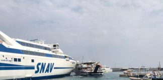Porto di Capri, collisione fra aliscafo e traghetto: non ci sono feriti