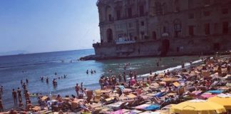 Servizio navetta abusivo per i lidi di Posillipo, multe oltre i 1.500 euro