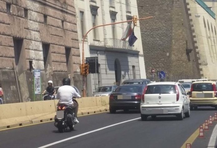 Blocco della circolazione a Napoli: orari e veicoli che possono circolare