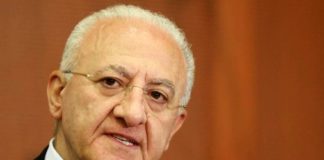 Covid-19, De Luca: "Fiducia nei cittadini". Ok l'asporto, mobilità urbana e jogging in orario riservato
