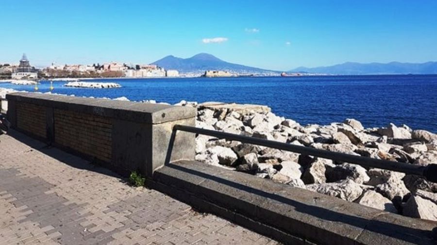 Napoli, Comune al lavoro per accesso gratuito via Caracciolo