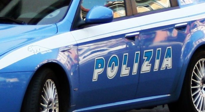 Vomero, operazione “Alto impatto” della Polizia: 170 persone identificate