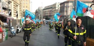 Manovra finanziaria: protestano i vigili del fuoco del Conapo di Benevento