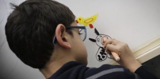 Ponticelli, padre bimbo autistico: "Da anni senza cure"