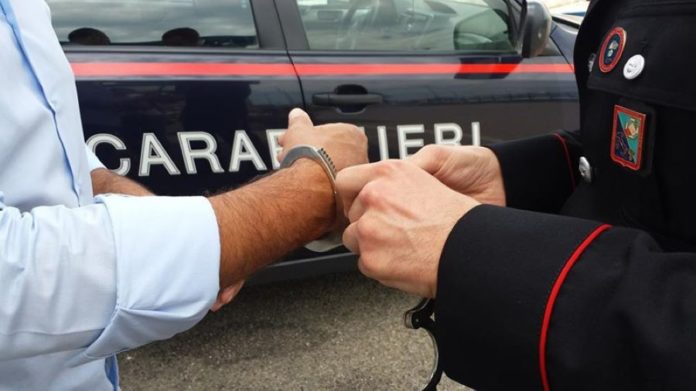 Cardito, 29enne arrestato dopo un inseguimento: era ricercato da settembre