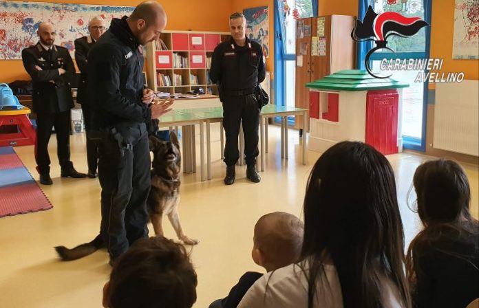 Ospedale Moscati: Carabinieri visitano reparto di Pediatria col cane Pirat