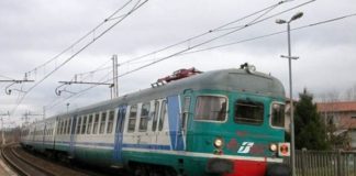 Albanova, dramma sui binari: uomo si suicida facendosi travolgere da un treno