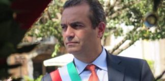Luigi de Magistris: “Sanificazione per tutta la città. Basta burocrazia”