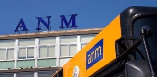 Coronavirus a Napoli, fase 2: ipotesi bus turistici per il trasporto di linea?