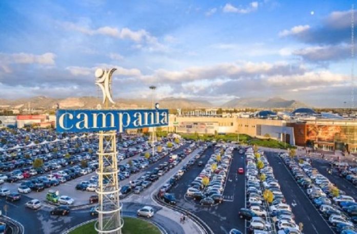 Marcianise, riapre il Centro Commerciale Campania: lunghe file