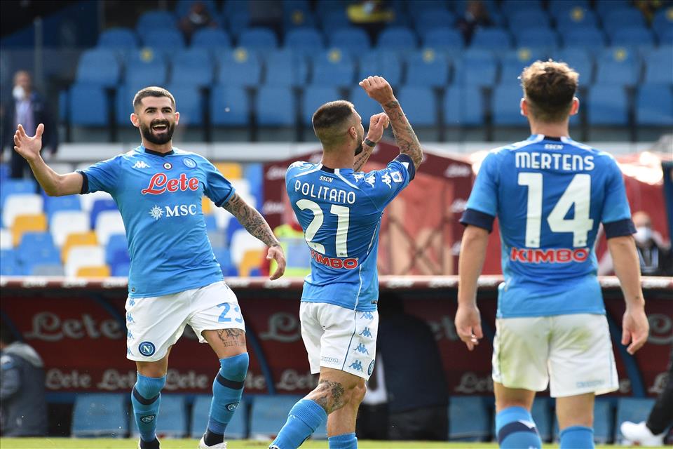 Un Napoli sontuoso schianta l’Atalanta 4-1. Superiorità fisica, tecnica e tattica