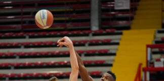 Vittoria Gevi Napoli Basket-Tramec Cento 79-59