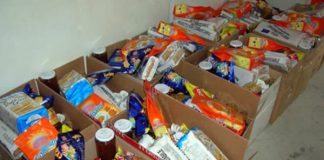 Comune di Napoli, parte la distribuzione dei pacchi alimentari: ecco il calendario