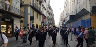 Festa della Musica 2021: applausi per la Fanfara dei Carabinieri tra le strade di Napoli