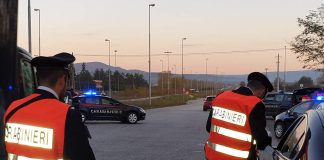 Avellino, Grottaminarda: denunciato 60enne in giro con due bastoni
