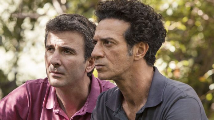 Stasera in tv sabato 4 settembre: "L'ora legale" su Canale 5