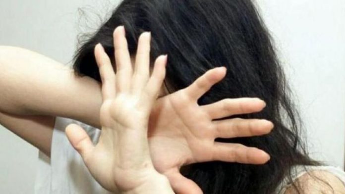 Violenza sulle donne, il ddl Roccella è legge: i 19 articoli