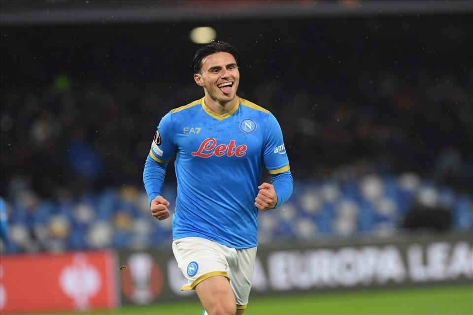 Il Calcio Napoli batte il Leicester 3-2 ma arriva secondo nel girone di Europa League