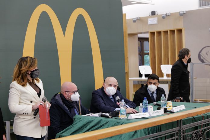 McDonald’s e Fondazione Ronald McDonald donano 4.400 pasti caldi